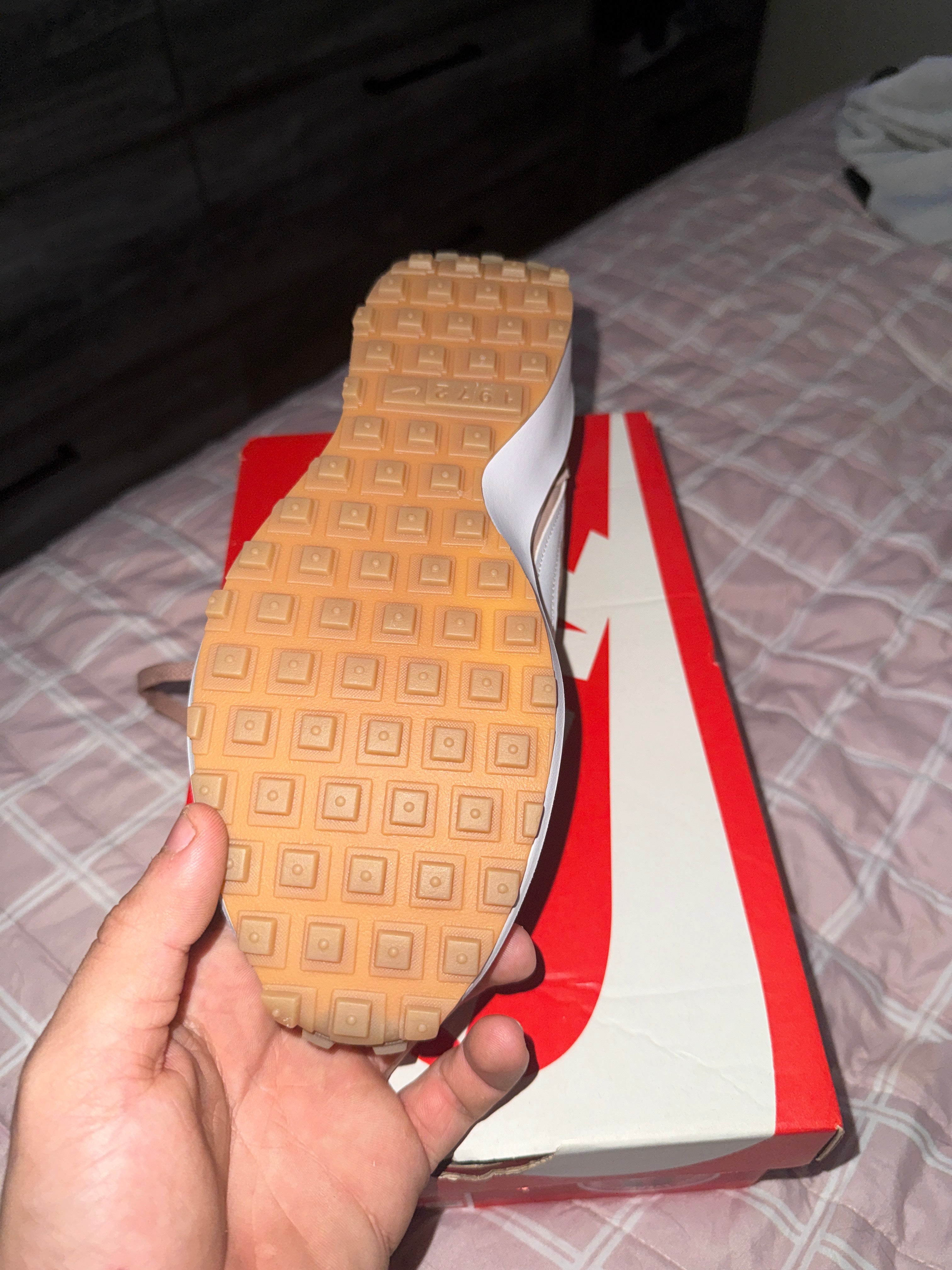 WMNS NIKE WAFFLE DEBUT SIZE 6.5