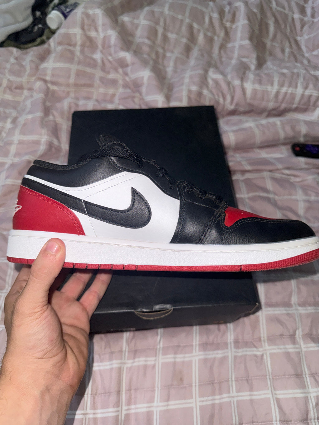 BRED TOE 10.5 RED AND WHITE
