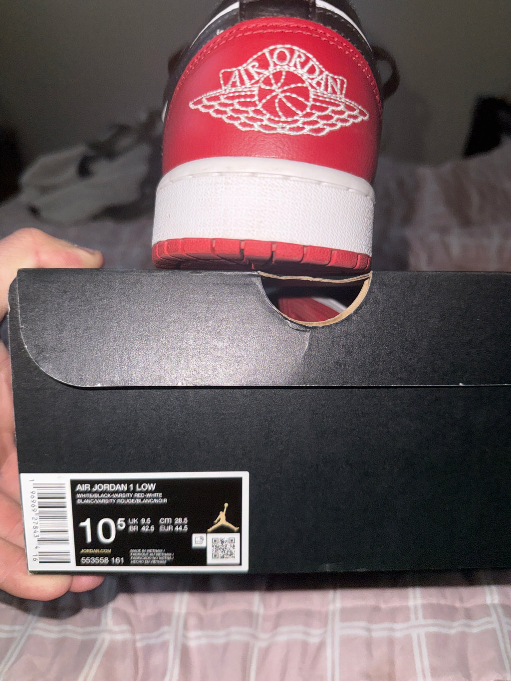 BRED TOE 10.5 RED AND WHITE