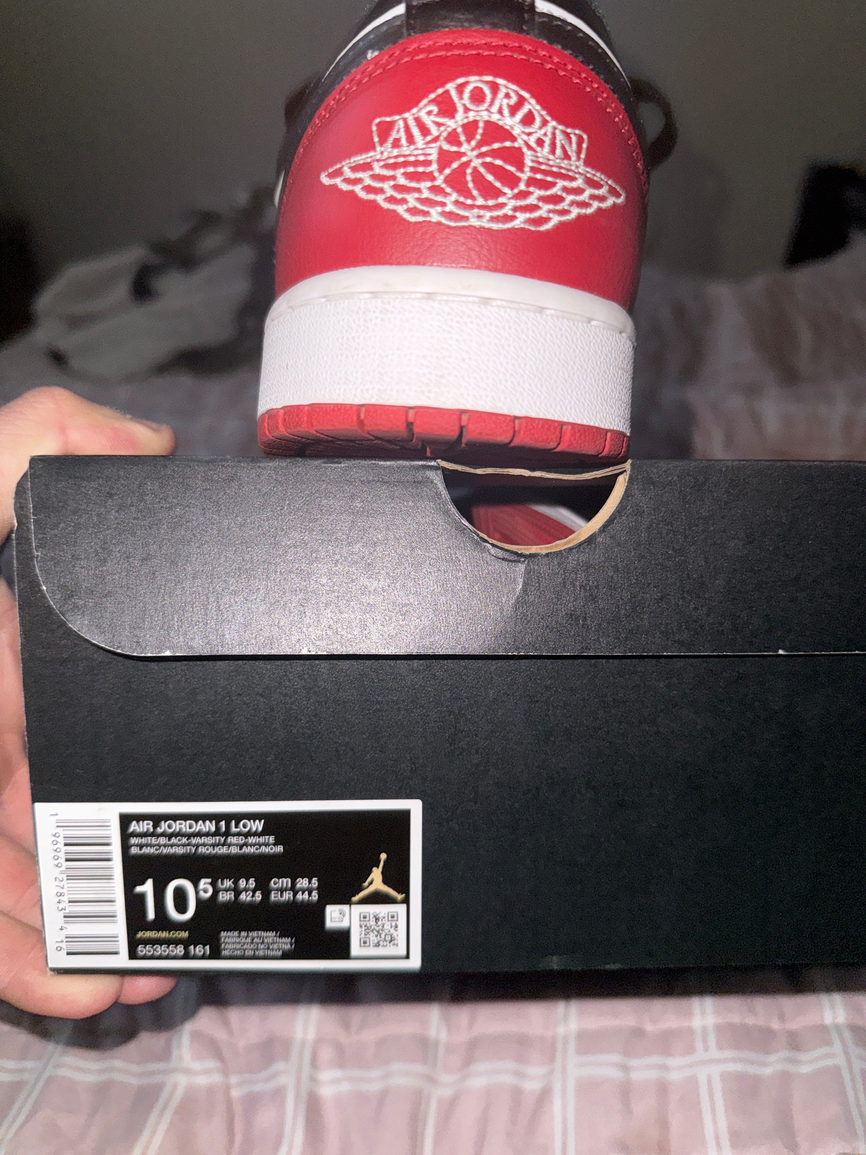 BRED TOE 10.5 RED AND WHITE
