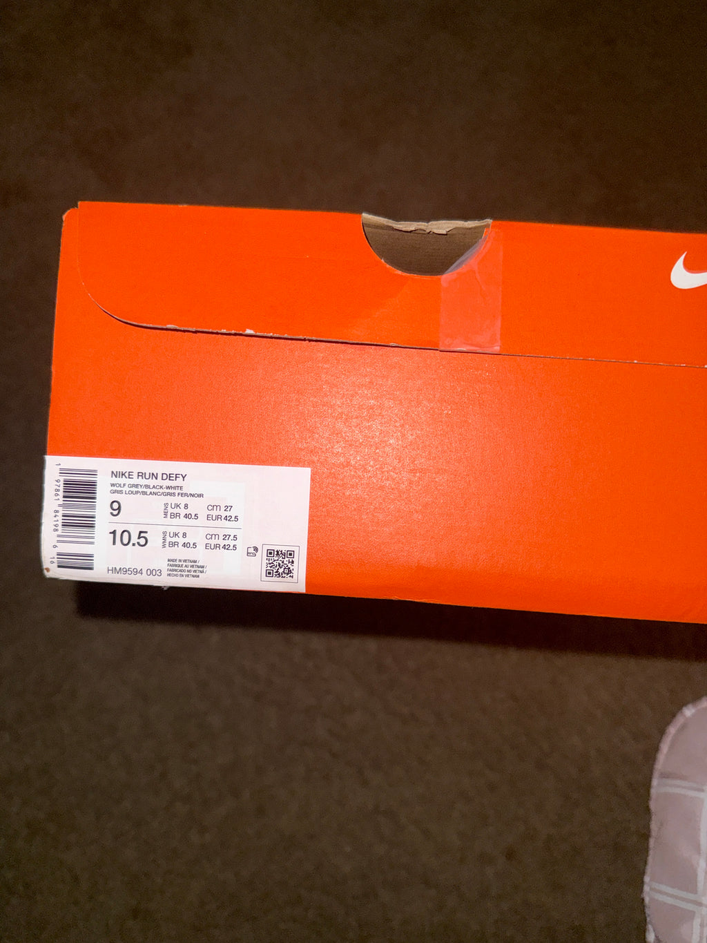 MENS NIKE RUN DEFY SIZE 9